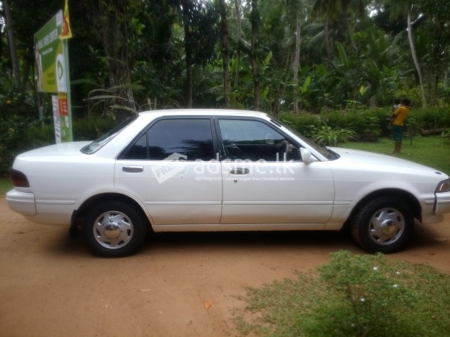 Toyota Carina 1990 (Used)