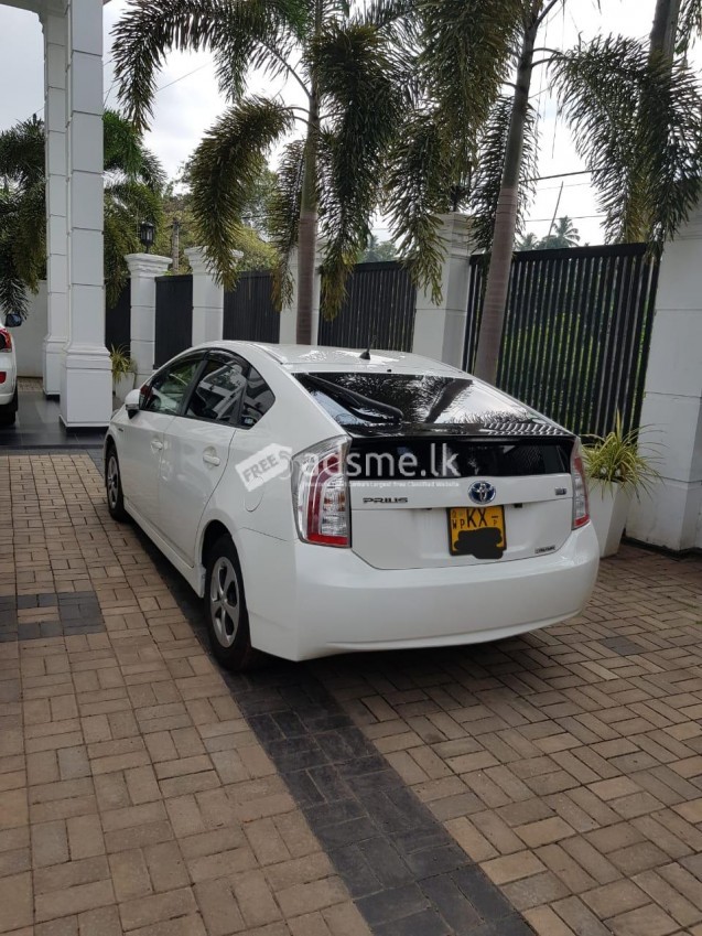 Toyota Prius 2013 (Used)