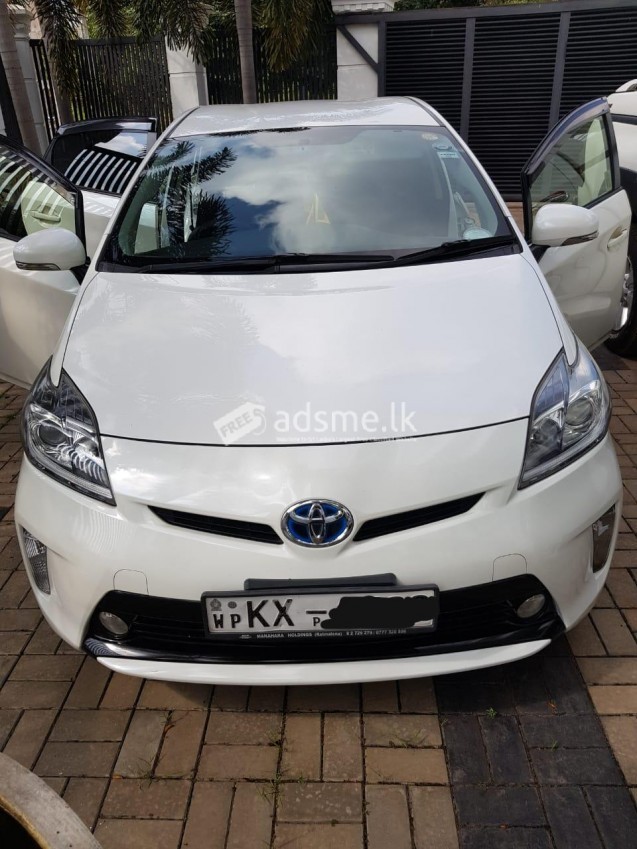 Toyota Prius 2013 (Used)