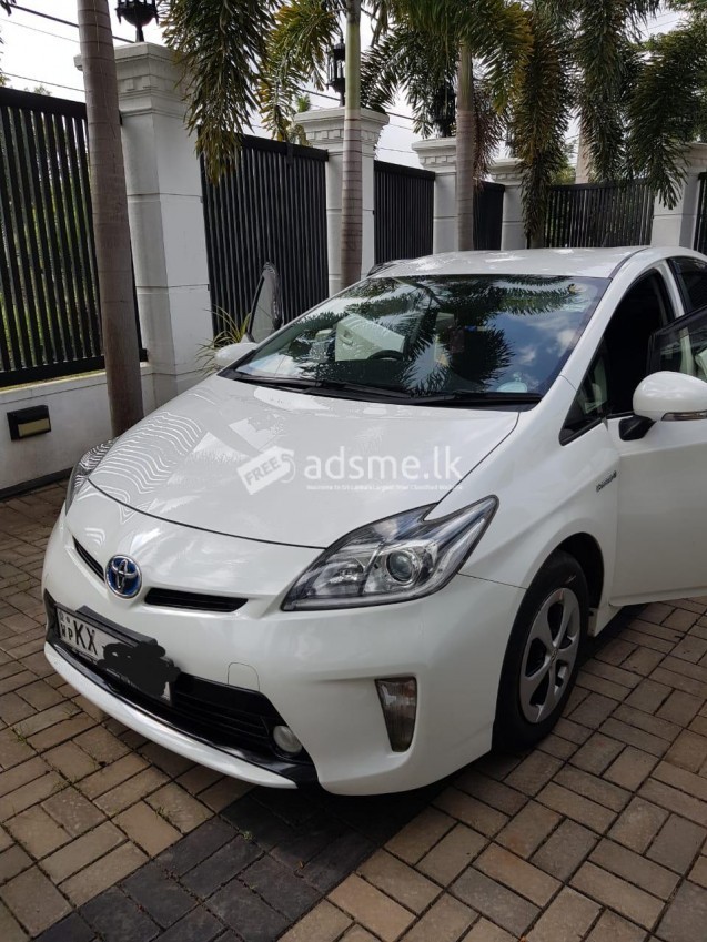 Toyota Prius 2013 (Used)