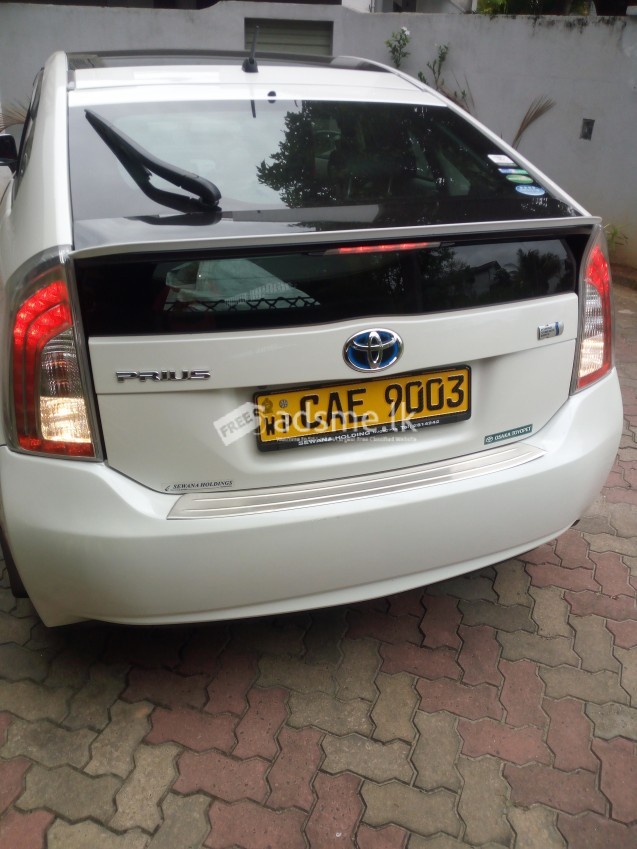 Toyota Prius 2013 (Used)