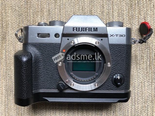 Fujifilm X-T30 Mirrorless Camera Silver Bundle