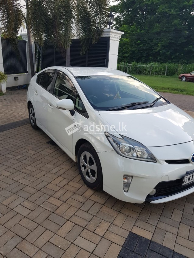 Toyota Prius 2013 (Used)
