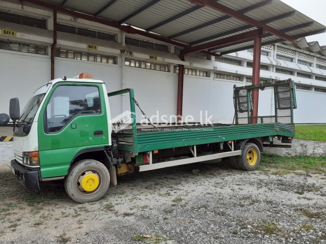 Isuzu VEHICLE CARRIER NIR 70 2004
