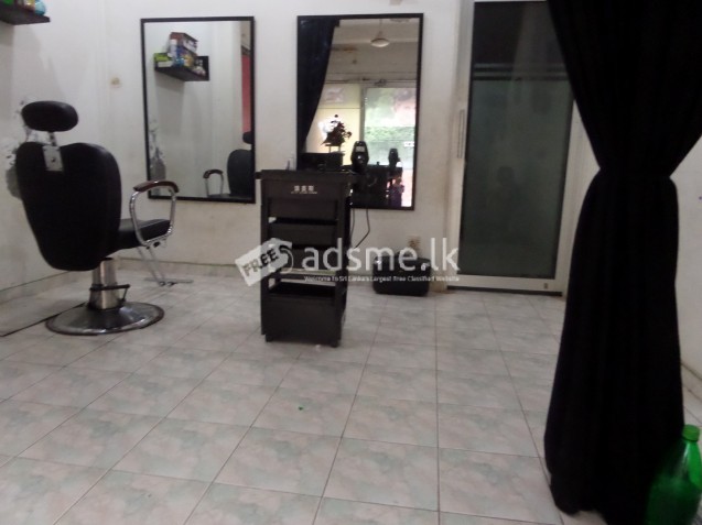 Beauty saloon & Shop for rent – Malabe