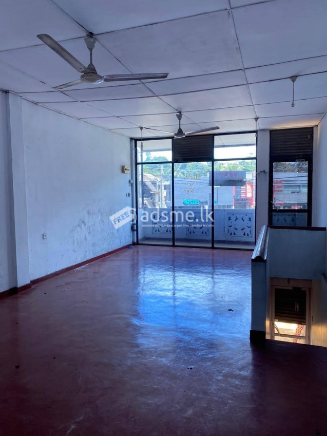 Commercial Business/Office Space for rent in Warakapola