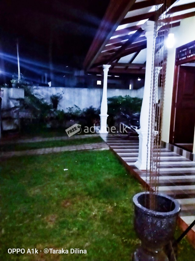 House for sale in kaduwela /Athurugiriya