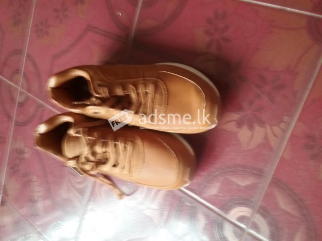Tapout brand  brown sewede trainers