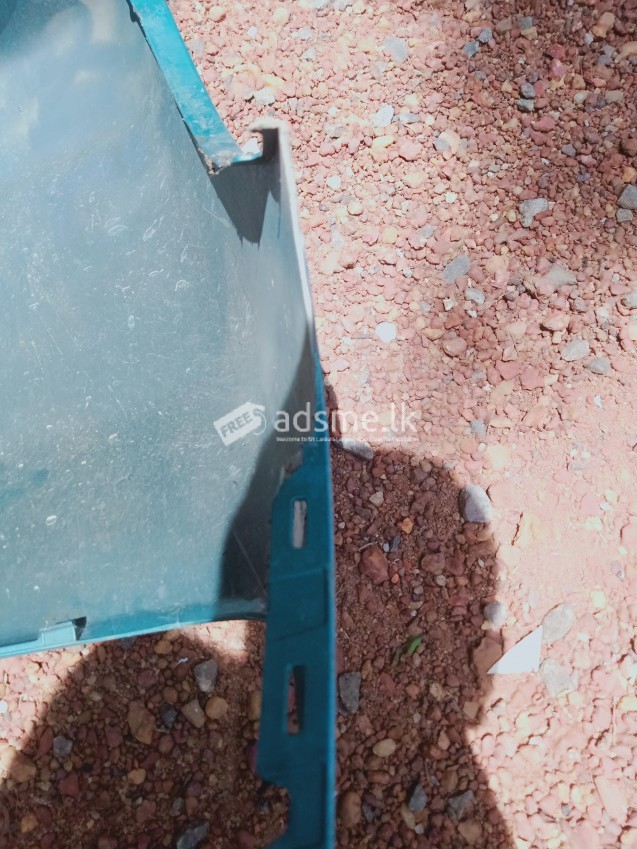 Used small damage spacie buffer & R/s fender