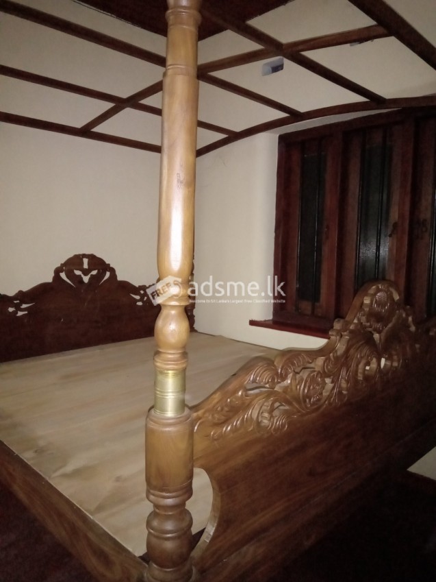01 Antique (Pabali)  Bed