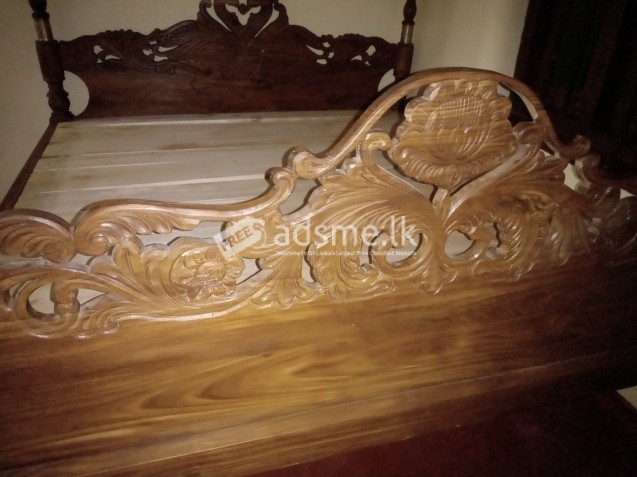01 Antique (Pabali)  Bed