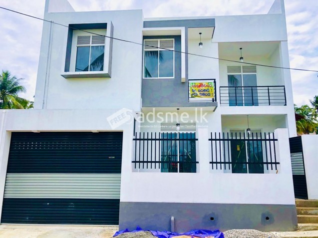 NEWLY BUILD LUXURY 02 STORES  HOUSE for sale polgasowita
