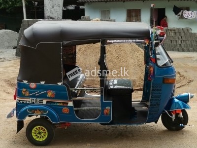 Bajaj 2 Stroke Three Wheeler