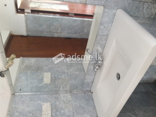 Room for rent in Nugegoda for a Male