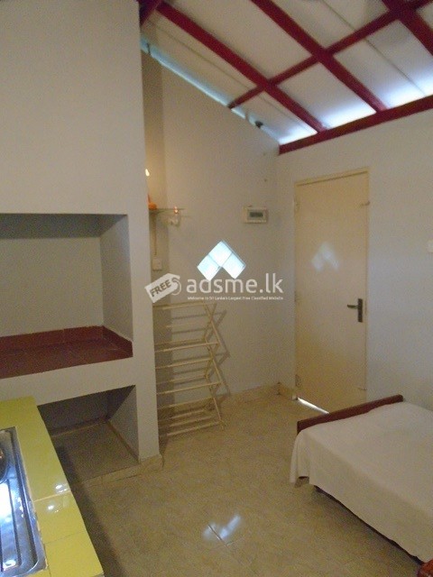 Room For Rent-Athurgiriya (Rs12000)