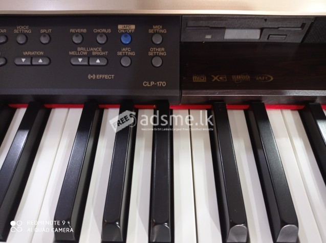 Yamaha Clavinova CLP-170 Digital Piano