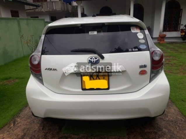Toyota Aqua 2012 (Used)