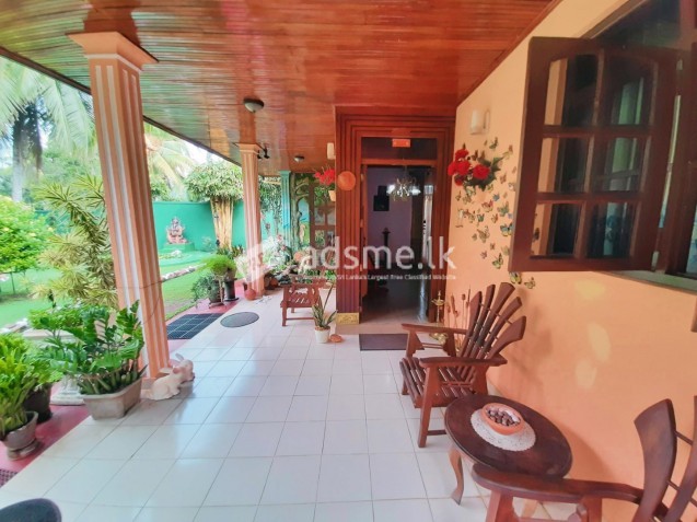 LUXURIOUS HOUSE WITH A GREEN GARDEN FOR SALE IN PANADURA
