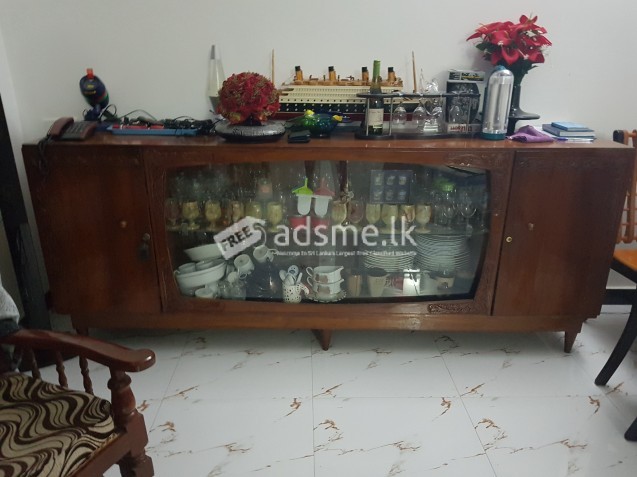 Glass cabinet