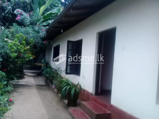 HOUSE WITH LAND FOR SALE IN GAMPOLA    6M