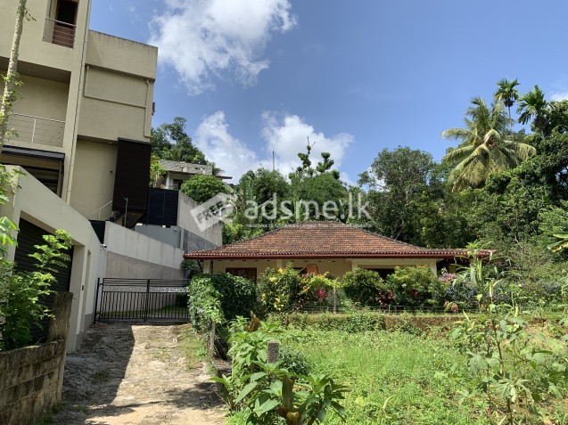 Land sale near Colombo international school