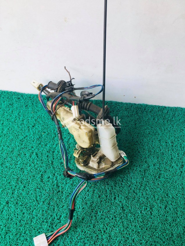 Toyota Vitz SCP10 Door Lock Actuator