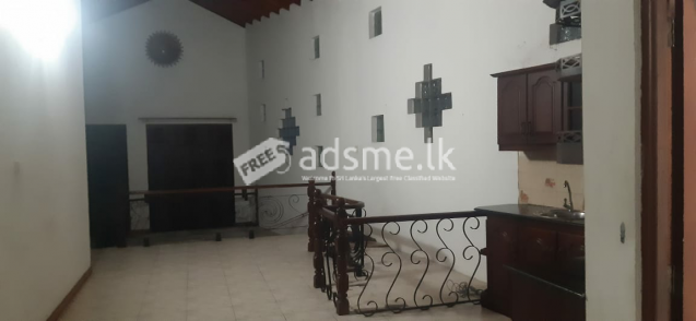 Two story House for rent With 5bed rooms & 2bathrooms in Heiyanthuduwa