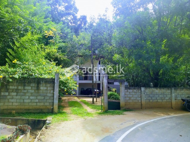 HOUSE FOR SALE IN KANDY - THALATHUOYA