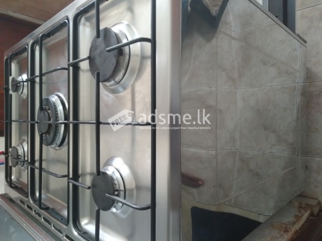 SIEMENS five burner stove and gas oven