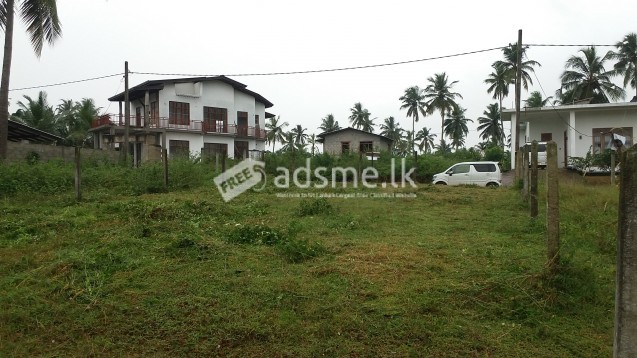 Land For Sale in Veyangoda Baduragoda Road (•	වේයන්ගොඩ නගරයට 2 km දුරින් වටිනා ඉඩමක් විකිණිමට)
