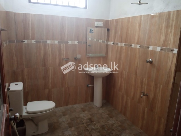 Upstairs House for Rent in Pannipitiya