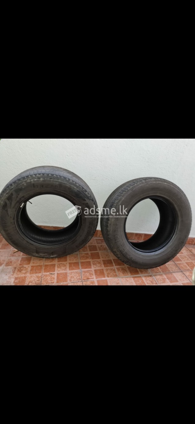 Used tyre 265/65/17 pirelli
