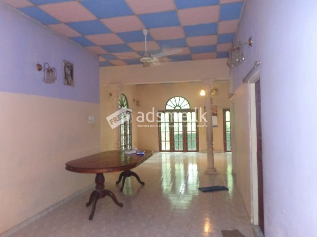 UPSTAIRS RENT IN TWO STOREY HOUSE