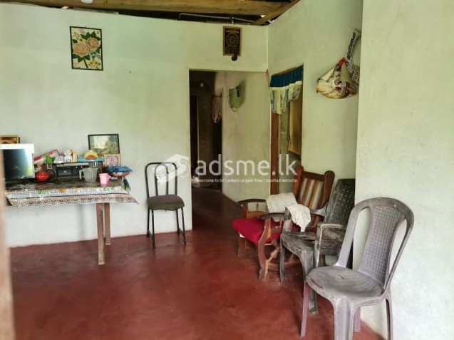1 Acre land sale with house in Bulathsinhala
