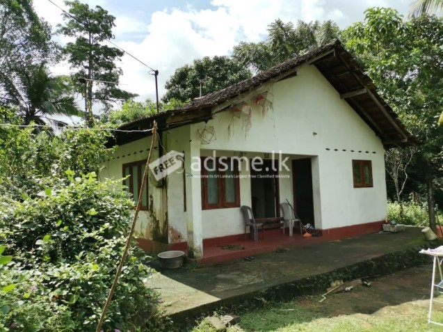 1 Acre land sale with house in Bulathsinhala