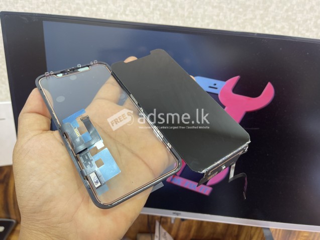 iPhone 11 Touch Glass Repair Specialist