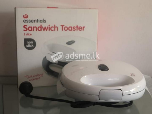 ESSENTIALS Sandwich Toaster