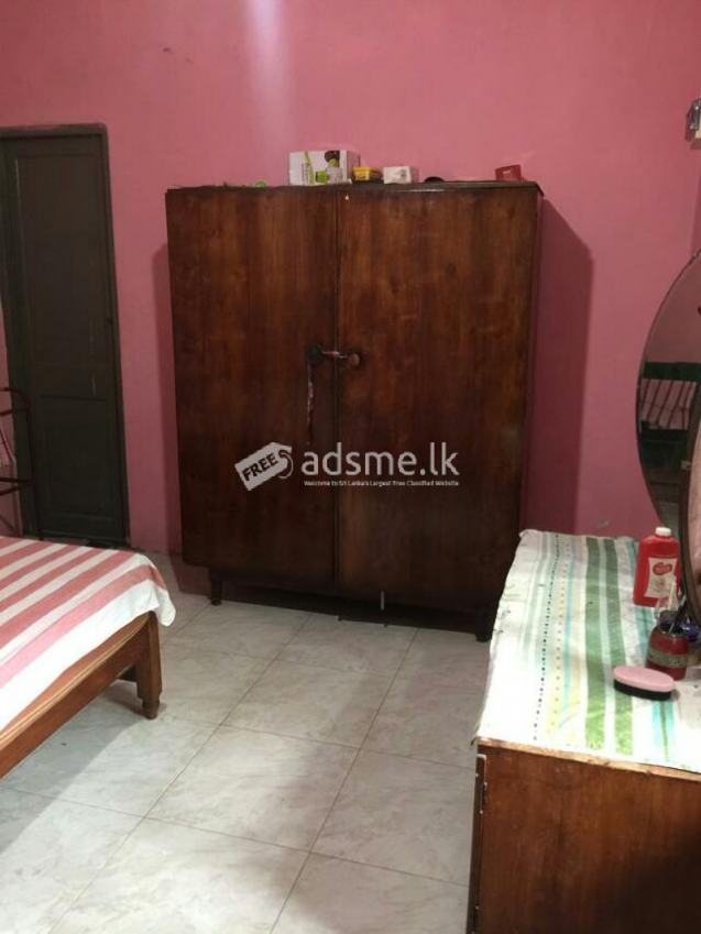 Room for Rent - Moratuwa Uyana (Ladies Only)
