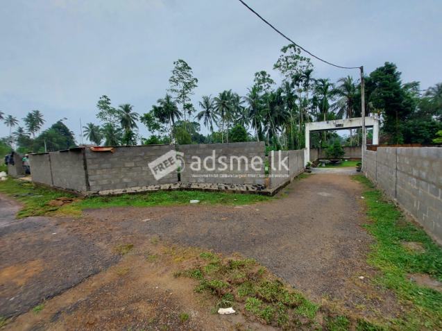 Land for Sale in Bandaragama - බණ්ඩාරගම ඉඩමක් විකිණීමට