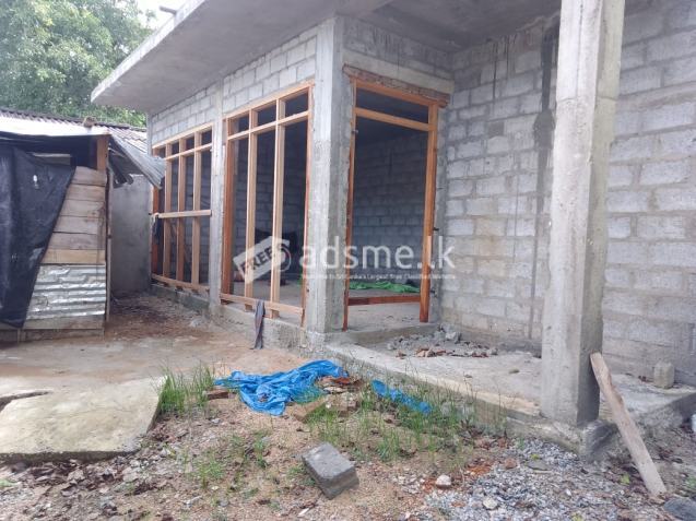 A house consists of 6.2 perches available for sale in Boralesgamuwa