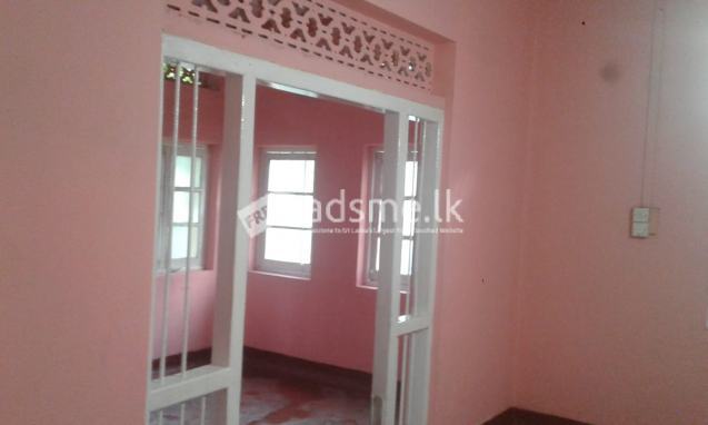 02 Bed Room House for Rent in Makola North