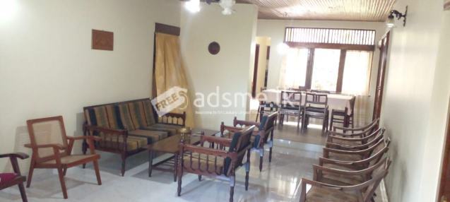 4-bedroom house with 2 bathrooms for rent in Kandy