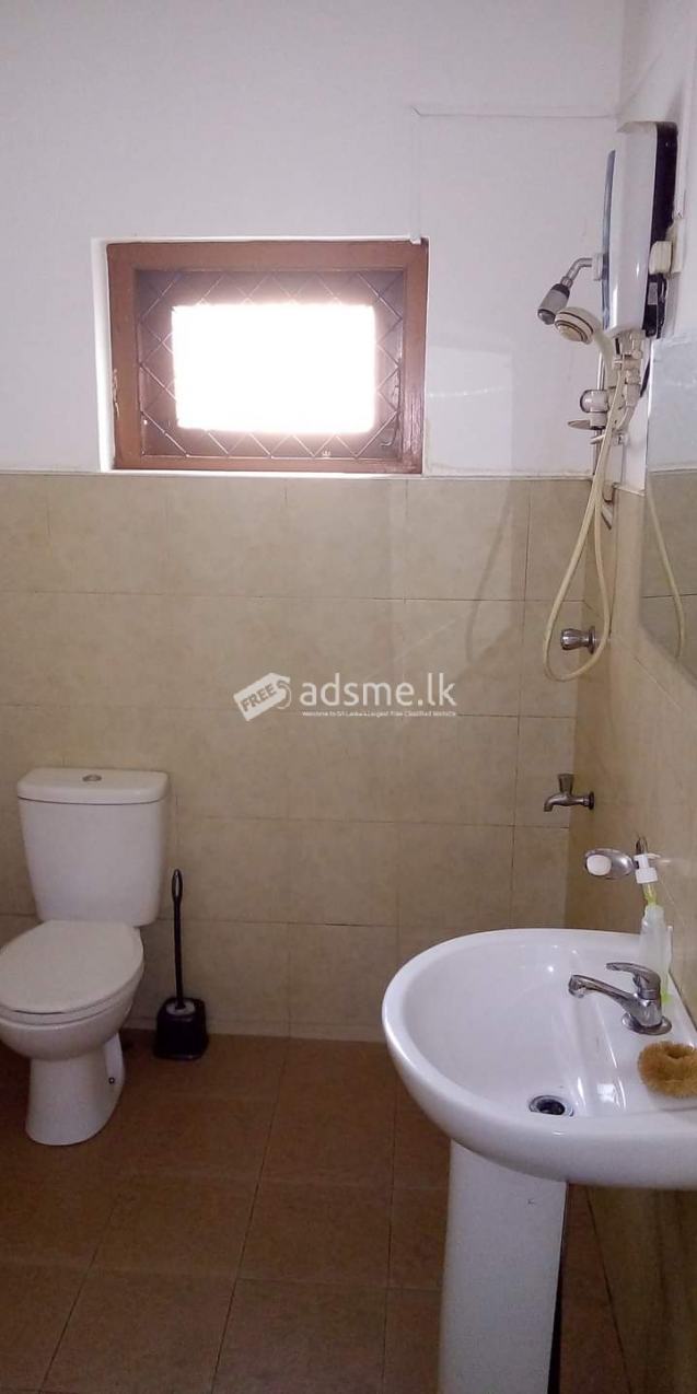 Upstairs house for Rent in Kandy