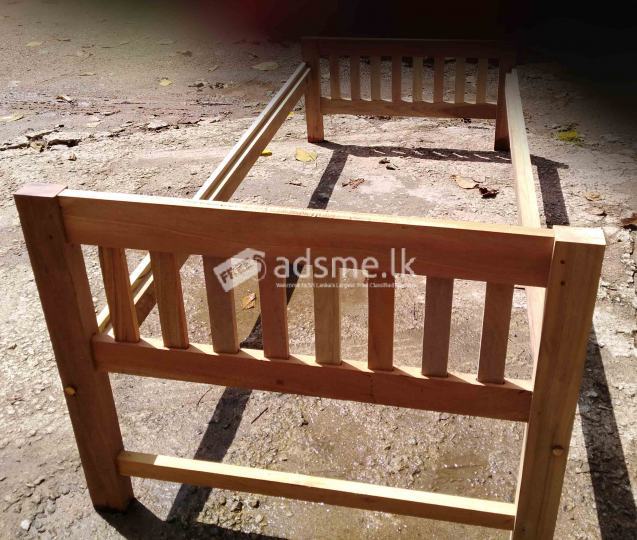 Wooden Beds with Plank floor for sale in Sri Lanka