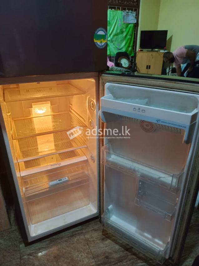 Refridegerator For Immideaite  Sale (Fridge)