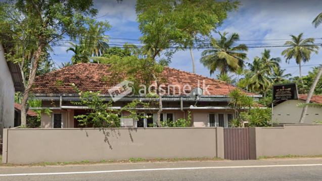 Sell a house facing to Galle road