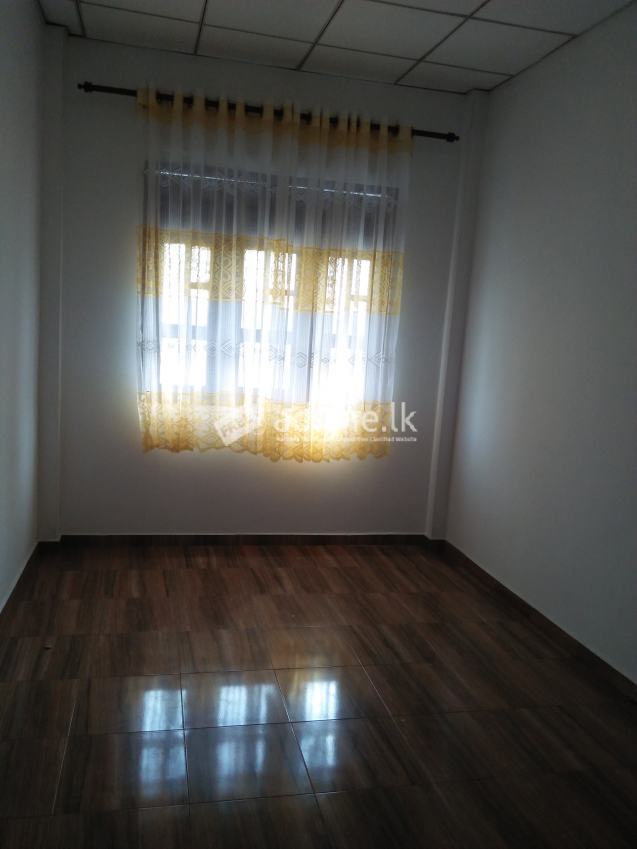 Up stair for rent in Mahabage