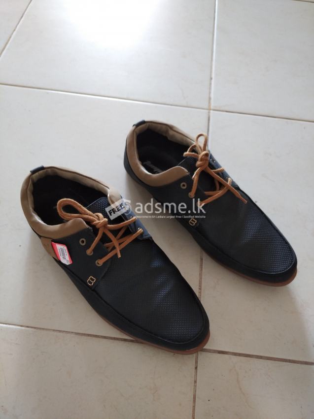 classic casual shoe pair for sale