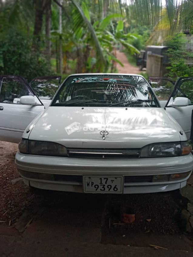 Toyota Carina 1988 (Used)