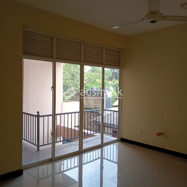 Maharagama 4 Bed Room Apartment for Rent